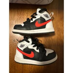 Nike Air Jordan 1 Mid Black Chile Red Sneakers Toddler 5C 640735-075